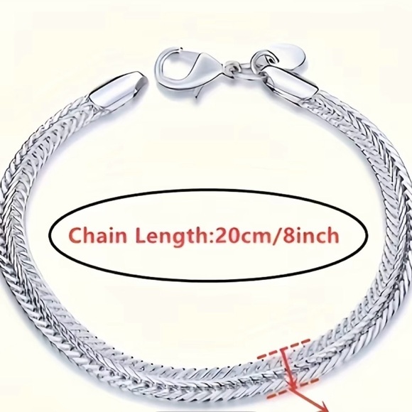 Chic Silver Women's Bracelet - Picture 4 of 4